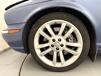 Lot 14 - 2005 Jaguar XJR - NO RESERVE