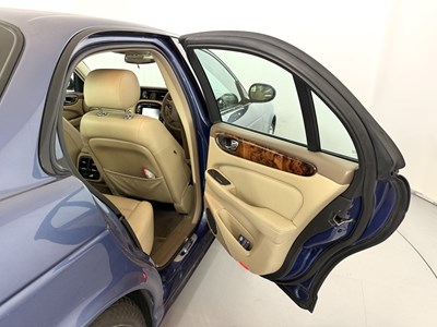 Lot 14 - 2005 Jaguar XJR - NO RESERVE