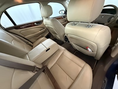 Lot 14 - 2005 Jaguar XJR - NO RESERVE