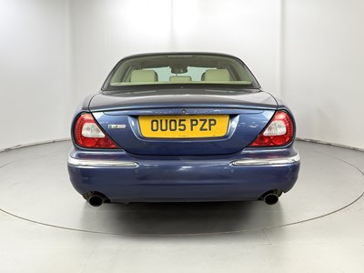 Lot 14 - 2005 Jaguar XJR - NO RESERVE