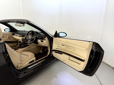Lot 31 - 2007 BMW 325i Cabriolet - NO RESERVE