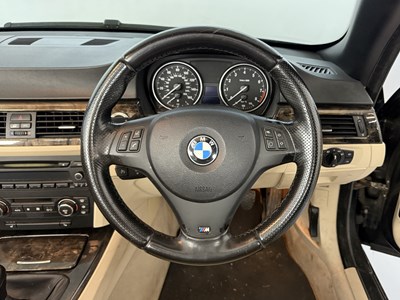 Lot 31 - 2007 BMW 325i Cabriolet - NO RESERVE