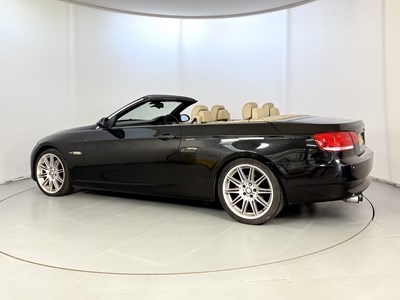 Lot 31 - 2007 BMW 325i Cabriolet - NO RESERVE
