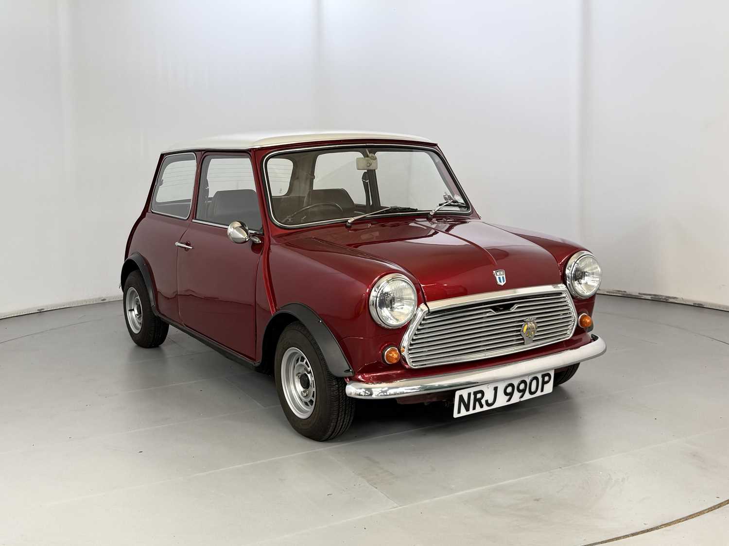 Lot 62 - 1976 Leyland Mini 1000
