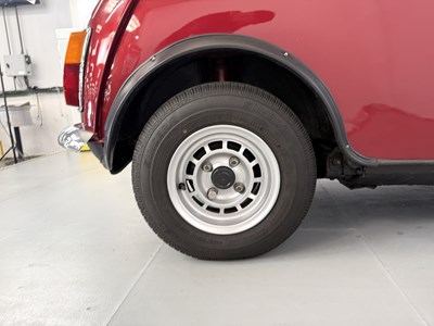 Lot 62 - 1976 Leyland Mini 1000