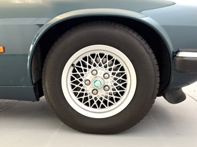 Lot 92 - 1993 Jaguar XJS V12