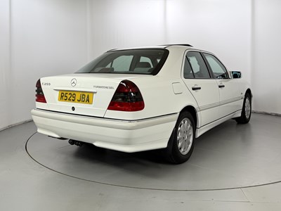 Lot 58 - 1997 Mercedes C250
