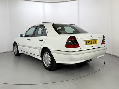 Lot 58 - 1997 Mercedes C250