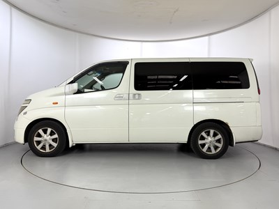 Lot 129 - 2003 Nissan Elgrand