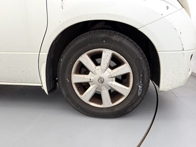 Lot 129 - 2003 Nissan Elgrand