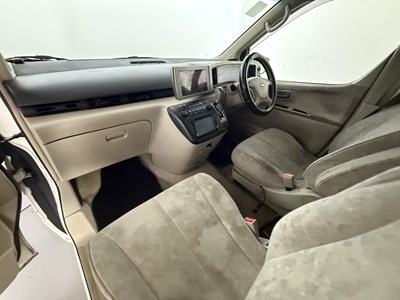 Lot 129 - 2003 Nissan Elgrand