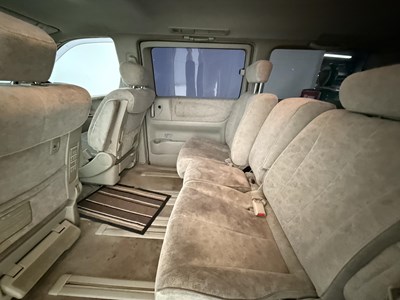 Lot 129 - 2003 Nissan Elgrand