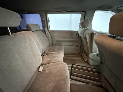 Lot 129 - 2003 Nissan Elgrand
