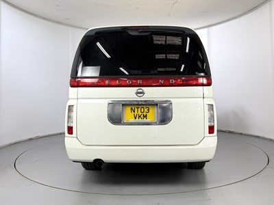 Lot 129 - 2003 Nissan Elgrand