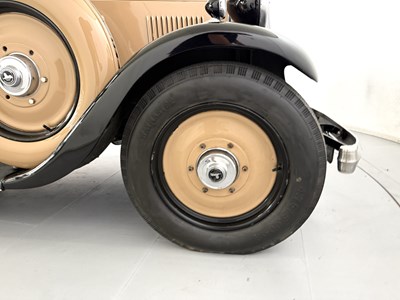 Lot 101 - 1936 Armstrong-Siddeley 12 Plus