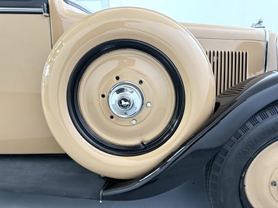 Lot 101 - 1936 Armstrong-Siddeley 12 Plus