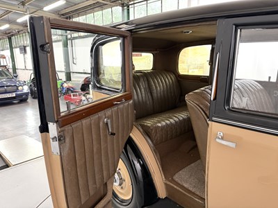 Lot 101 - 1936 Armstrong-Siddeley 12 Plus