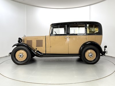 Lot 101 - 1936 Armstrong-Siddeley 12 Plus