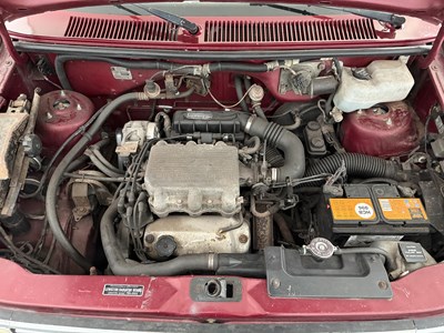 Lot 39 - 1990 Dodge Caravan