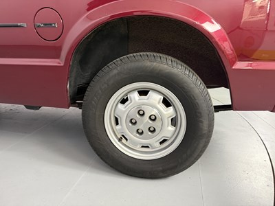 Lot 39 - 1990 Dodge Caravan
