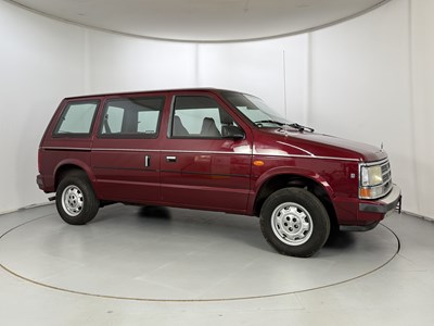 Lot 39 - 1990 Dodge Caravan