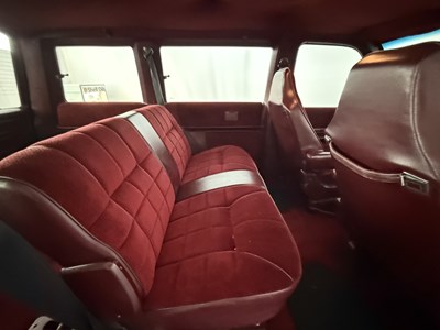 Lot 39 - 1990 Dodge Caravan