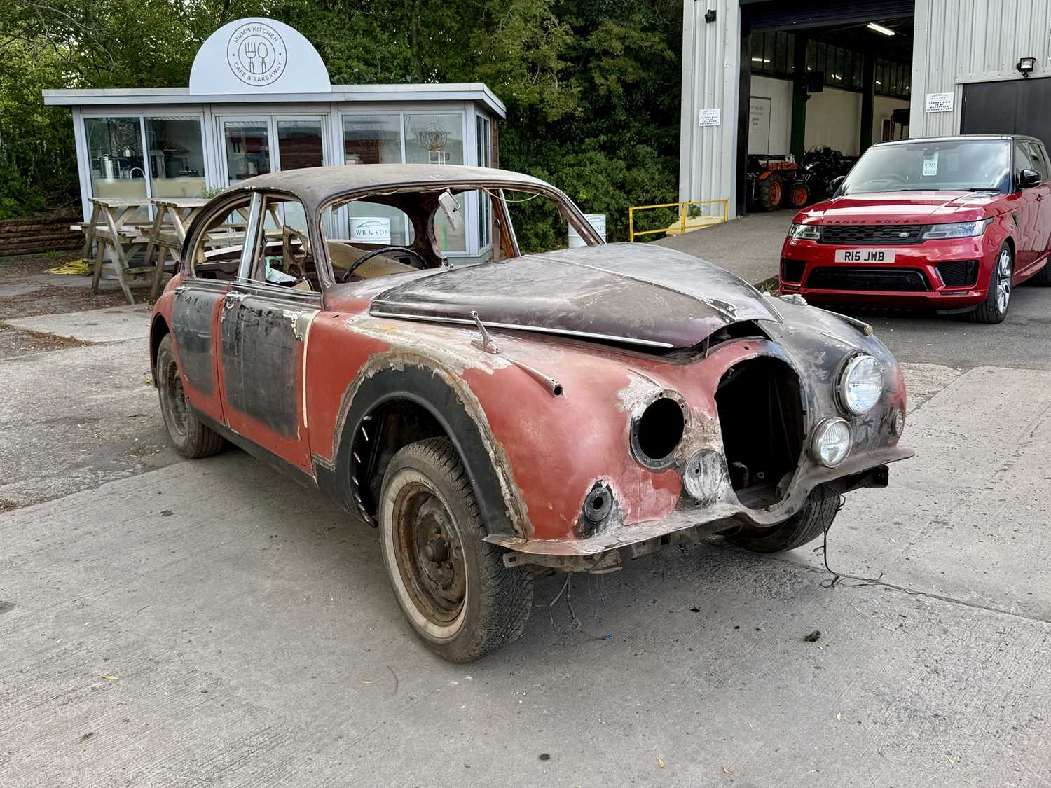 Lot 138 - 1965 Daimler 250 - NO RESERVE