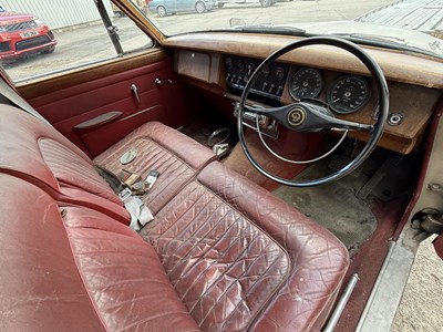 Lot 144 - 1965 Daimler 250 - NO RESERVE