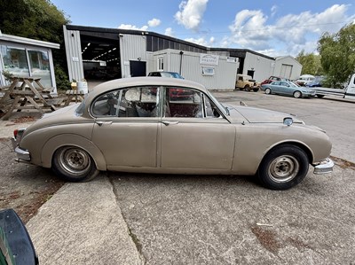 Lot 144 - 1965 Daimler 250 - NO RESERVE