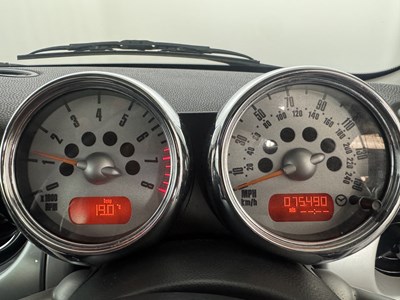 Lot 128 - 2005 Mini Cooper
