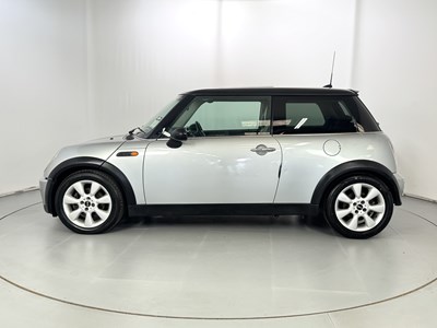 Lot 128 - 2005 Mini Cooper
