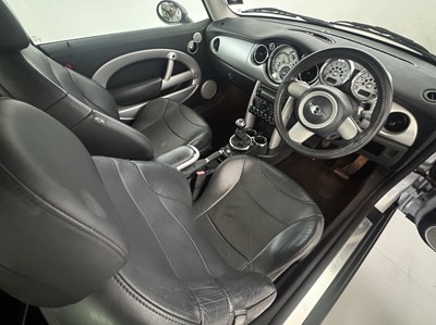 Lot 128 - 2005 Mini Cooper