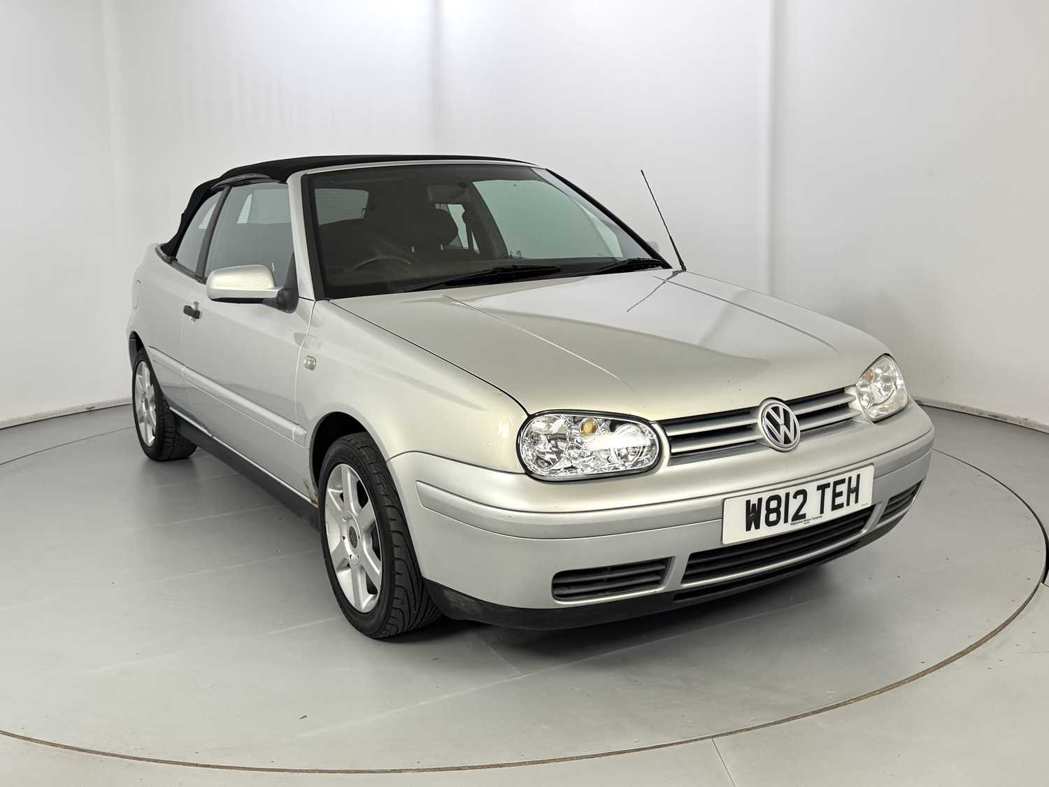 Lot 166 - 2000 Volkswagen Golf Cabriolet