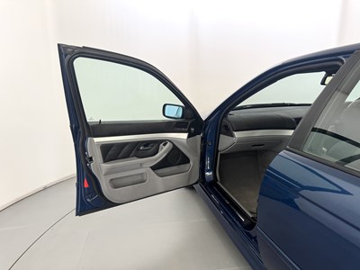 Lot 143 - 2003 BMW 520i