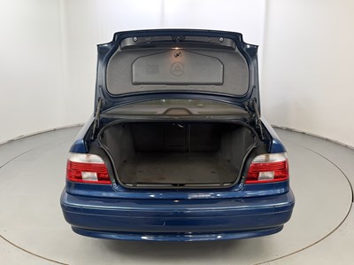 Lot 143 - 2003 BMW 520i
