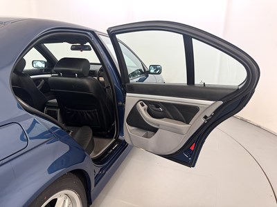 Lot 143 - 2003 BMW 520i