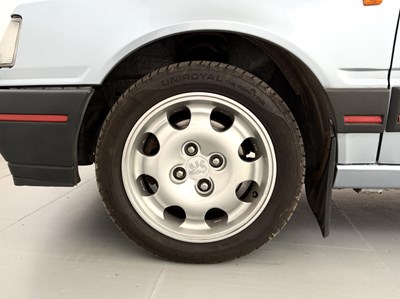 Lot 11 - 1989 Peugeot 309 GTI