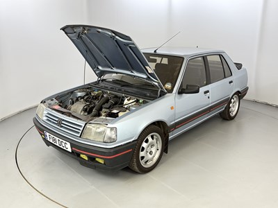 Lot 11 - 1989 Peugeot 309 GTI