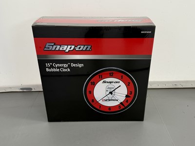 Lot Snap-On Clock