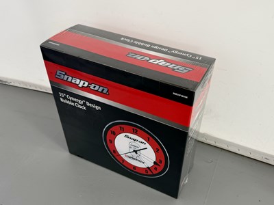 Lot Snap-On Clock