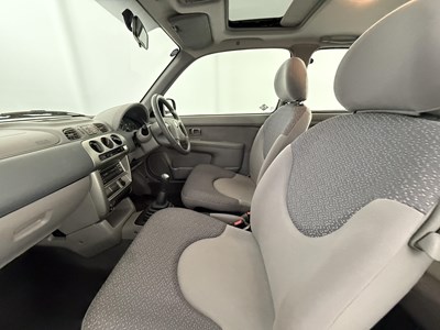 Lot 173 - 2002 Nissan Micra