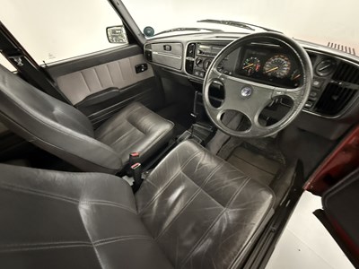 Lot 14 - 1989 Saab 900i