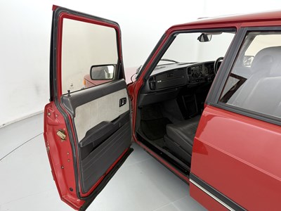 Lot 14 - 1989 Saab 900i