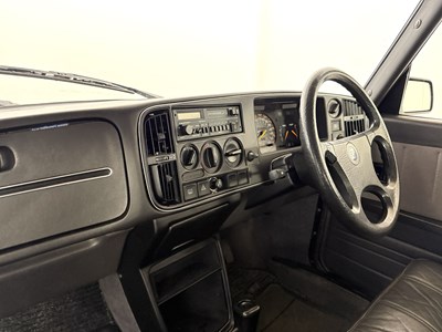 Lot 14 - 1989 Saab 900i