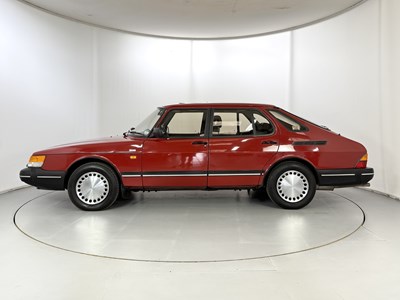 Lot 14 - 1989 Saab 900i