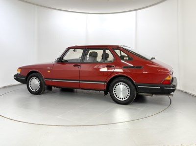 Lot 14 - 1989 Saab 900i