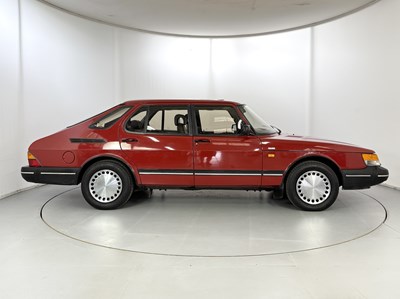 Lot 14 - 1989 Saab 900i