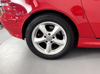 Lot 167 - 2003 Mercedes-Benz SLK230