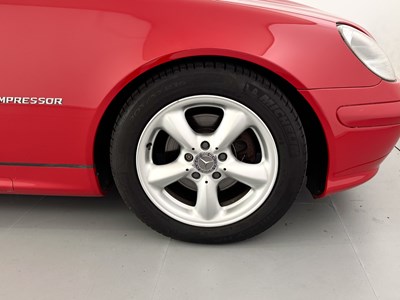 Lot 167 - 2003 Mercedes-Benz SLK230