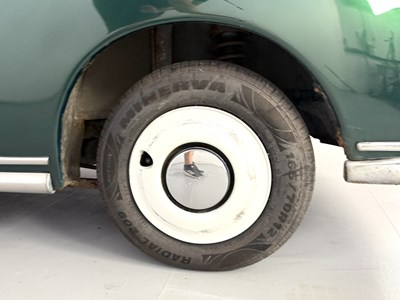 Lot 89 - 1991 Nissan Figaro